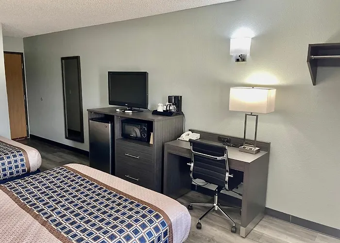 Americas Choice & Hotel