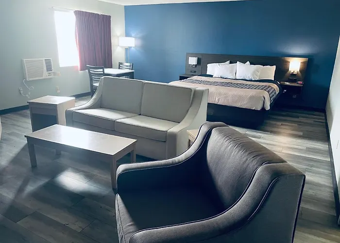 Americas Choice & Hotel