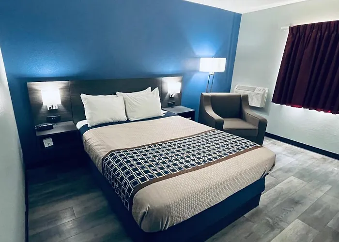 Americas Choice & Hotel Gila Bend